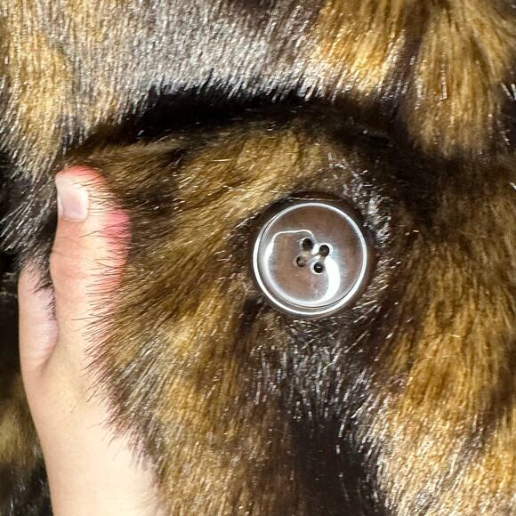 Pamela McCoy Faux Fur Light Dark Brown Color Snap Button Closure Jacket size 1X - Picture 12 of 13